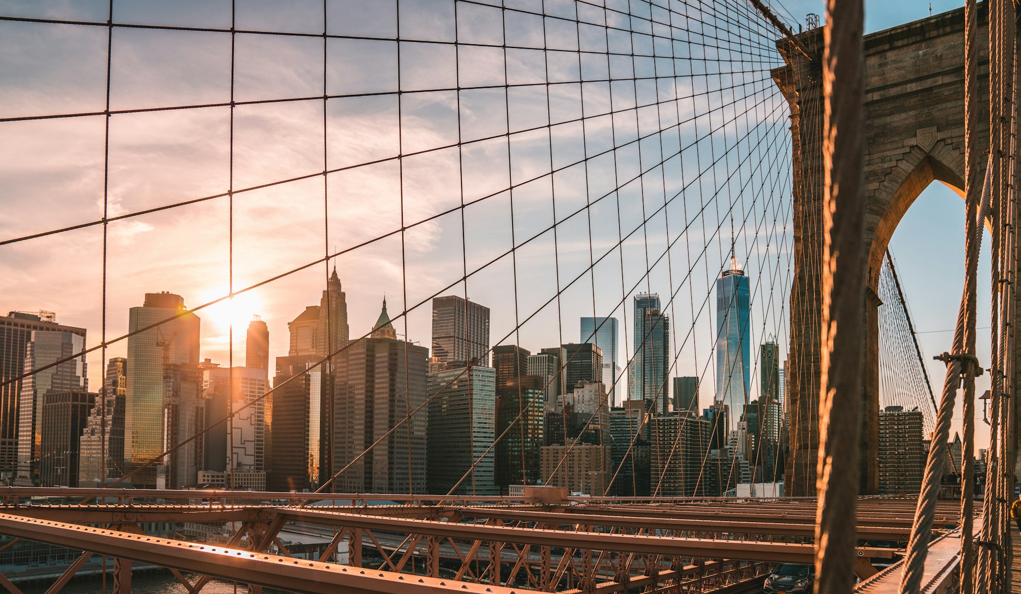 Brooklyn Bridge and the Manhattan skyline at sunset